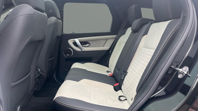 Land Rover Discovery Sport 2.0 D200 Dynamic SE 5dr Auto [5 Seat] Diesel Station Wagon